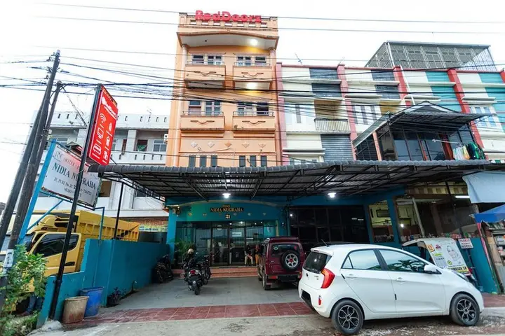 RedDoorz near Yuki Simpang Raya Mall Medan 2 — фото 1