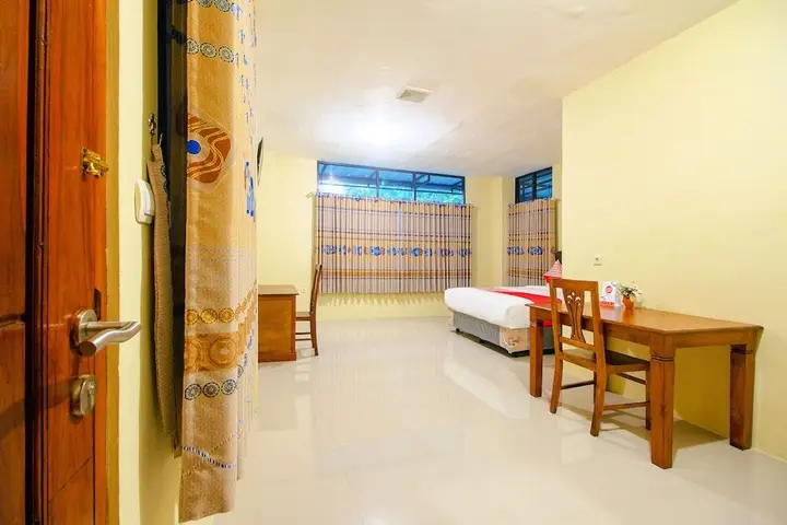 Oyo 2476 Maguwo Indah Homestay — фото 6