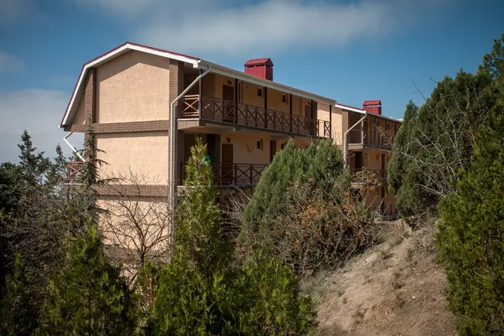 Приветное: Eco-Village Hotel