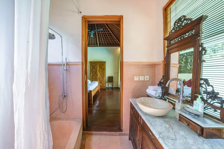 Кута: Villa Santhi