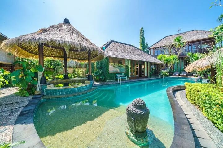 Кута: Villa Santhi