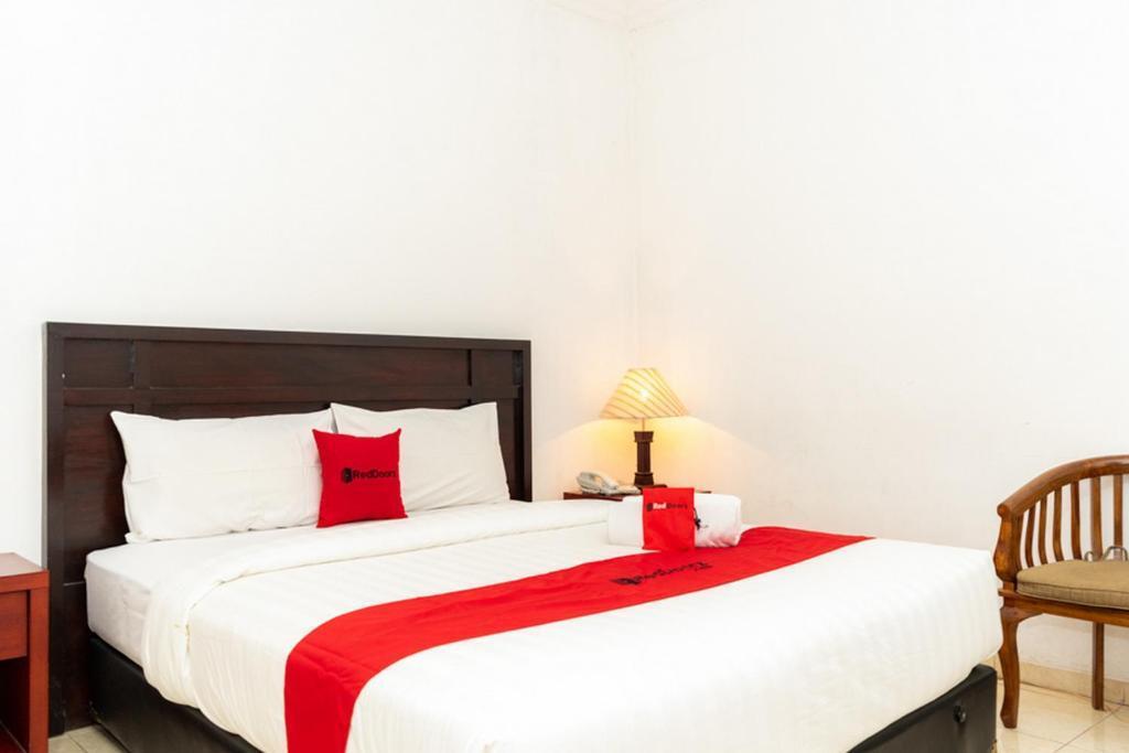 Семаранг: RedDoorz Plus Syariah near Java Supermall Semarang 2