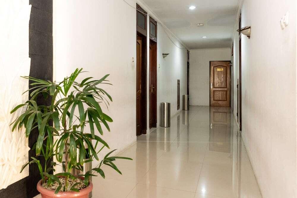 Семаранг: RedDoorz Plus Syariah near Java Supermall Semarang 2