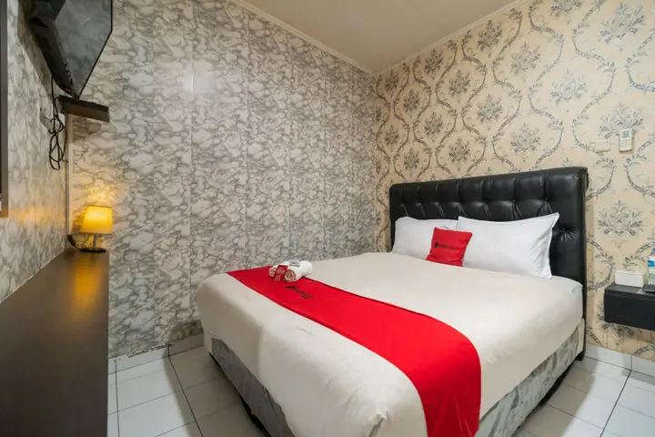 Джакарта: RedDoorz near Tomang 2