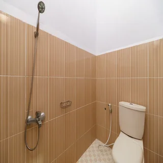 Озеро Тоба: RedDoorz near Danau Toba Parapat