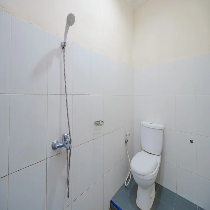 Озеро Тоба: RedDoorz near Danau Toba Parapat