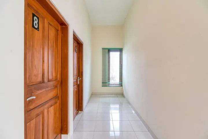 Батуретно: RedDoorz near Universitas Gajah Mada