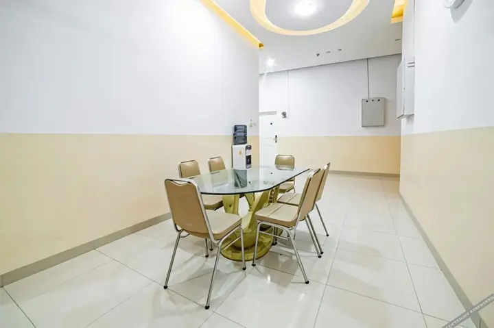 Медан: RedDoorz Plus near Thamrin Plaza Medan