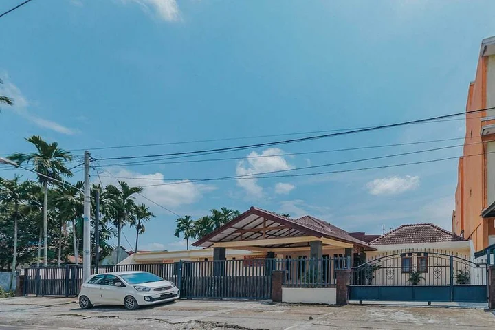 Медан: KoolKost near RS USU Medan