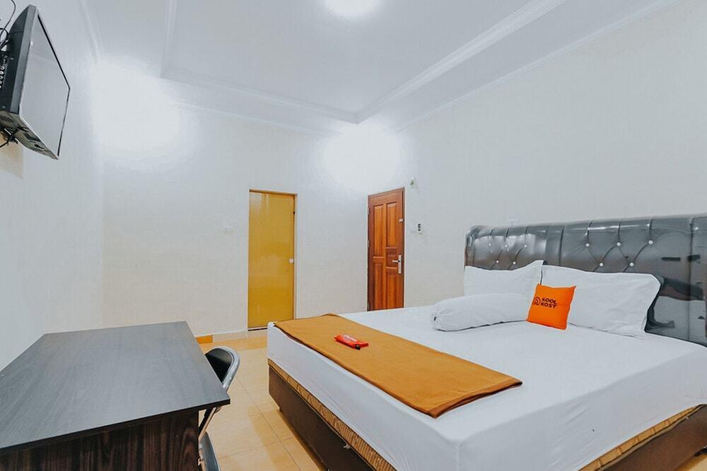 Медан: KoolKost near RS USU Medan