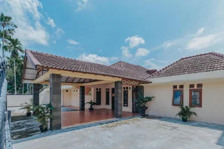 Медан: KoolKost near RS USU Medan
