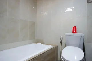 Палу: RedDoorz Plus @ Cameloan Hotel Palu