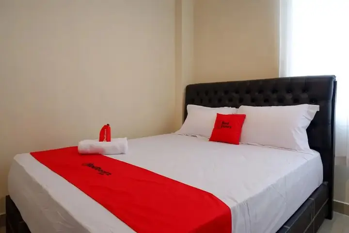 Палу: RedDoorz near Millenium Waterpark Palu