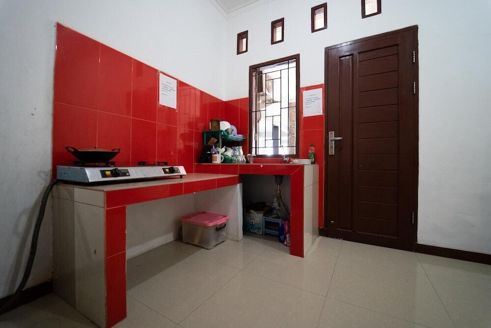 Баликпапан: KoolKost Syariah near Lapangan Merdeka Balikpapan