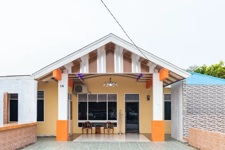 Медан: RedDoorz Plus near Universitas Methodist Medan