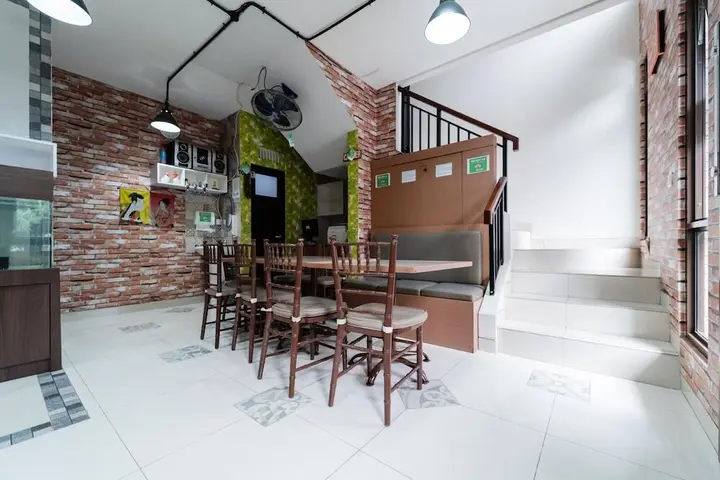 Legok: KoolKost near AEON Mall BSD