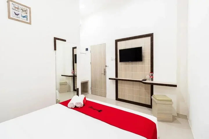 Медан: RedDoorz Plus @ Centrium Katamso Medan