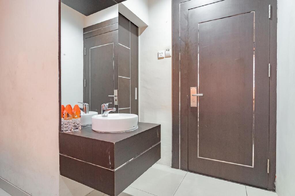 Палангкарая: RedDoorz near Stadion Sanaman Mantikei