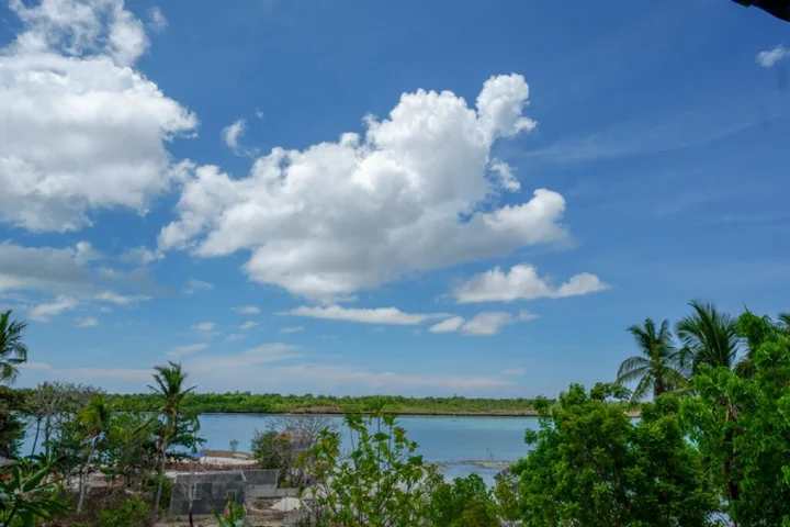 Патипелонг: RedDoorz @ Tomia Island Wakatobi