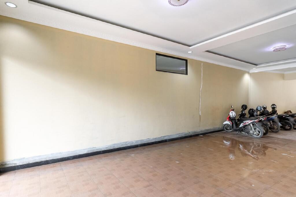 Семаранг: RedDoorz Syariah near Exit Toll Banyumanik
