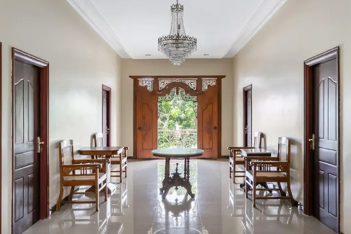 Семаранг: RedDoorz Syariah near Exit Toll Banyumanik