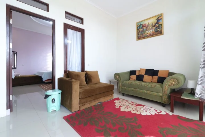 Паромпонг: Lembur Incu Syariah Villa by ZUZU