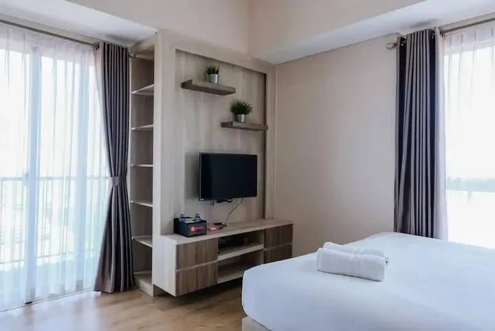 Legok: Cozy and Luxurious Studio Casa de Parco Apartment