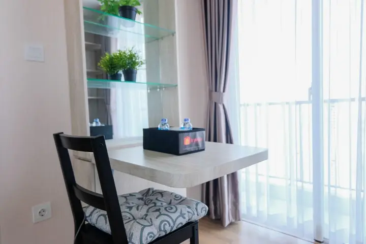 Legok: Cozy and Luxurious Studio Casa de Parco Apartment