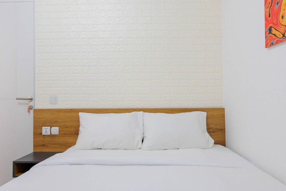 Minimalist Studio Apartment at Aeropolis Residence — фото 2