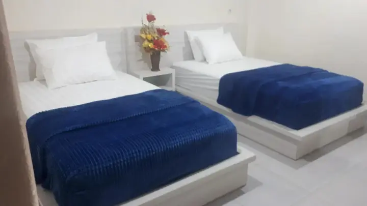 Палу: Granada Inn Palu