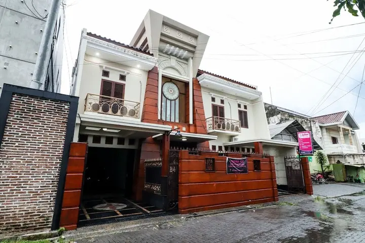 Батуретно: DRW Kost Exclusive & Homestay