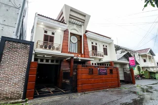 Батуретно: DRW Kost Exclusive & Homestay