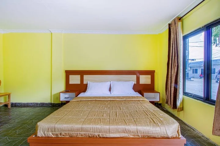 Медан: Halay Inn