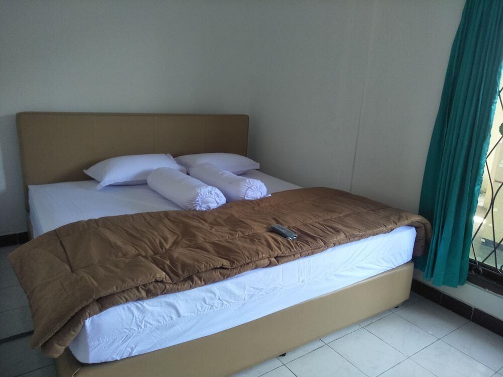 Депок: D Kir's Homestay