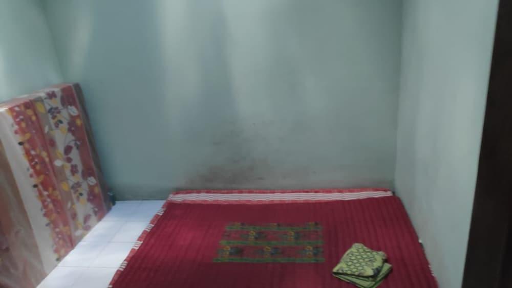 Батуретно: Dibyo Homestay