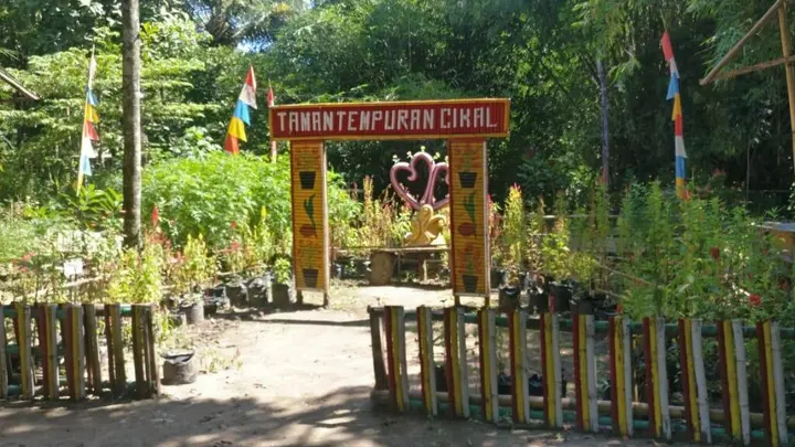 Батуретно: Tempuran Cikal Lake Resort