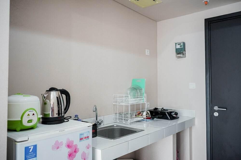 Legok: Cozy Minimalist Studio @ Casa de Parco Apartment