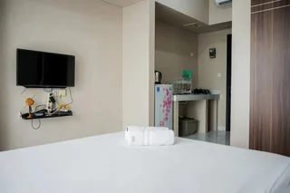 Legok: Cozy Minimalist Studio @ Casa de Parco Apartment