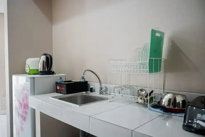 Legok: Cozy Minimalist Studio @ Casa de Parco Apartment