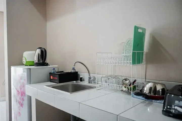 Legok: Cozy Minimalist Studio @ Casa de Parco Apartment