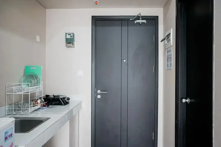 Legok: Cozy Minimalist Studio @ Casa de Parco Apartment