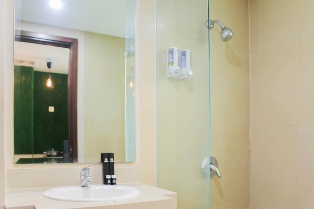 Тангеранг: Studio Apartment with Bunk Bed at U Residence