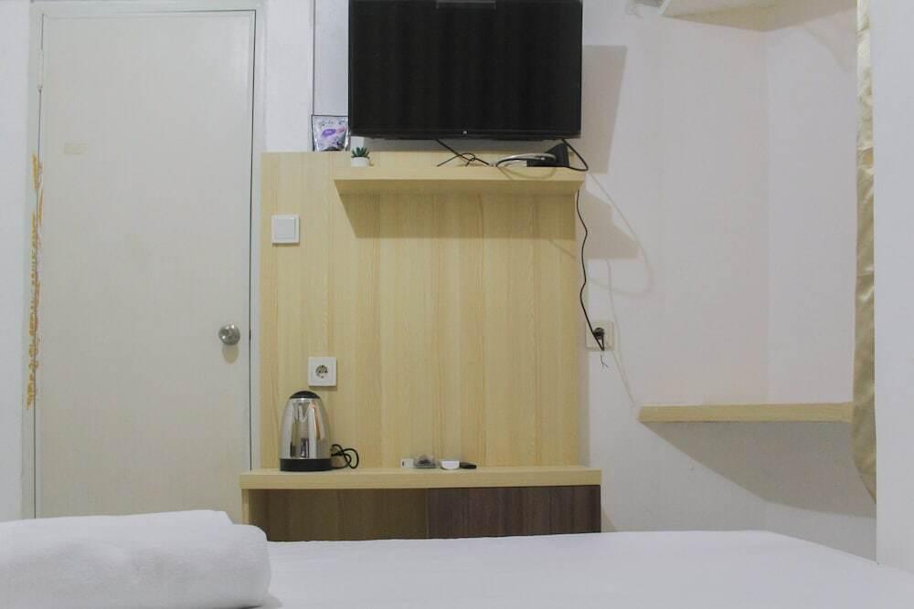 Stylish and Posh Studio Aeropolis Apartment — фото 1