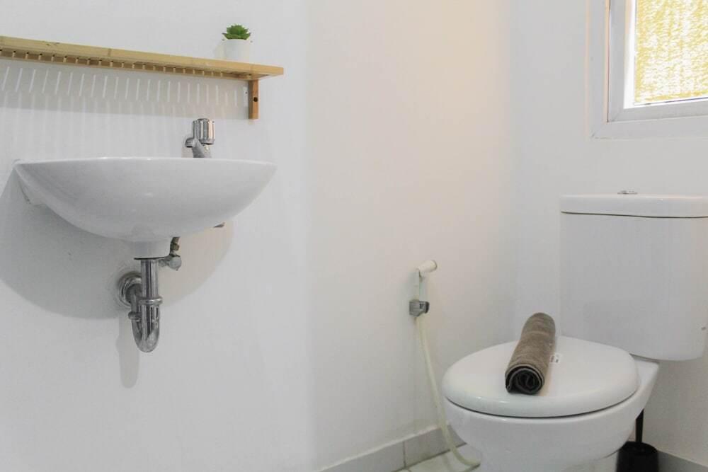 Тангеранг: Stylish and Posh Studio Aeropolis Apartment