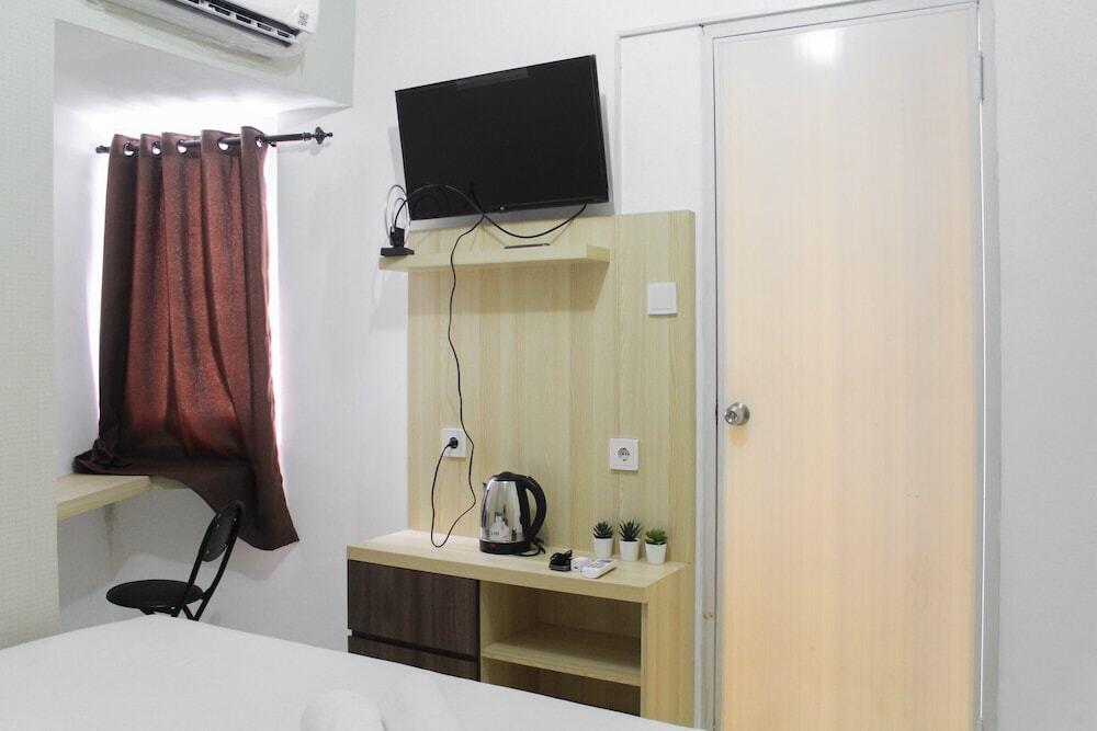 Тангеранг: Spectacular and Posh Studio Aeropolis Apartment