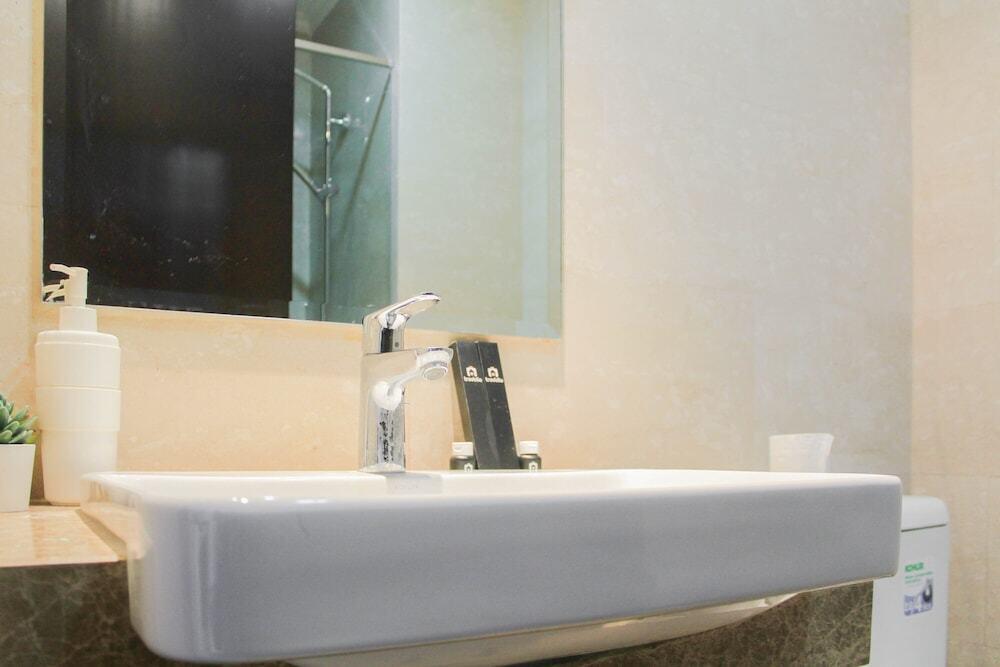 Джакарта: Great Location Menteng Park Studio Apartment