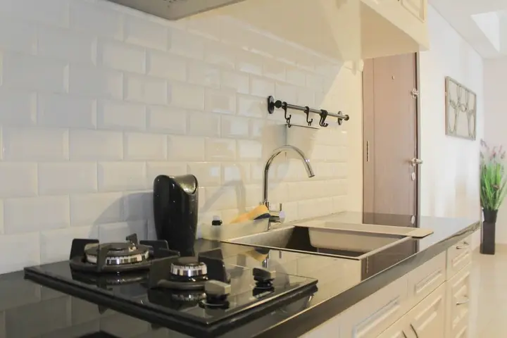 Джакарта: Comfortable 2BR Apartment at H Residence