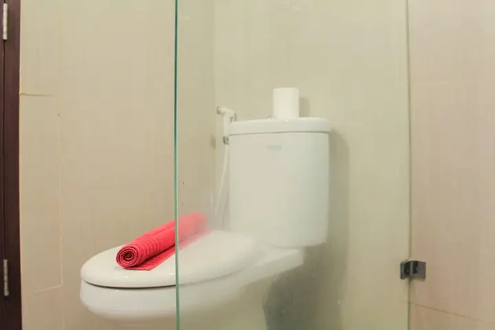 Джакарта: Comfortable 2BR Apartment at H Residence