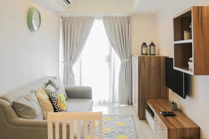 Джакарта: Comfortable 2BR Apartment at H Residence