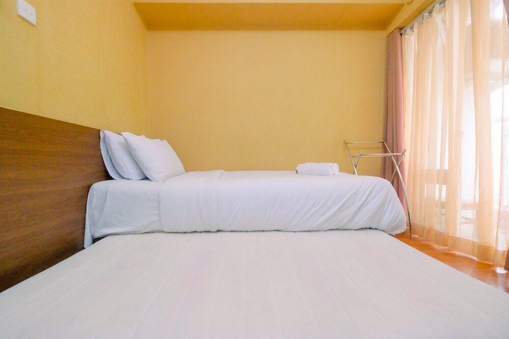 Депок: Comfortable Studio Apartment at Taman Melati near Universitas Indonesia